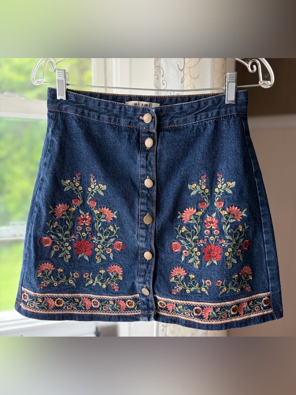 Mi Ami Embroidered Button-Front Denim Skirt Boho Floral Festival Fall Sz M EUC